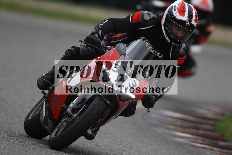 /Archiv-2025/10 23.04.2025 Cornu Master School ADR/gruen-vert/313